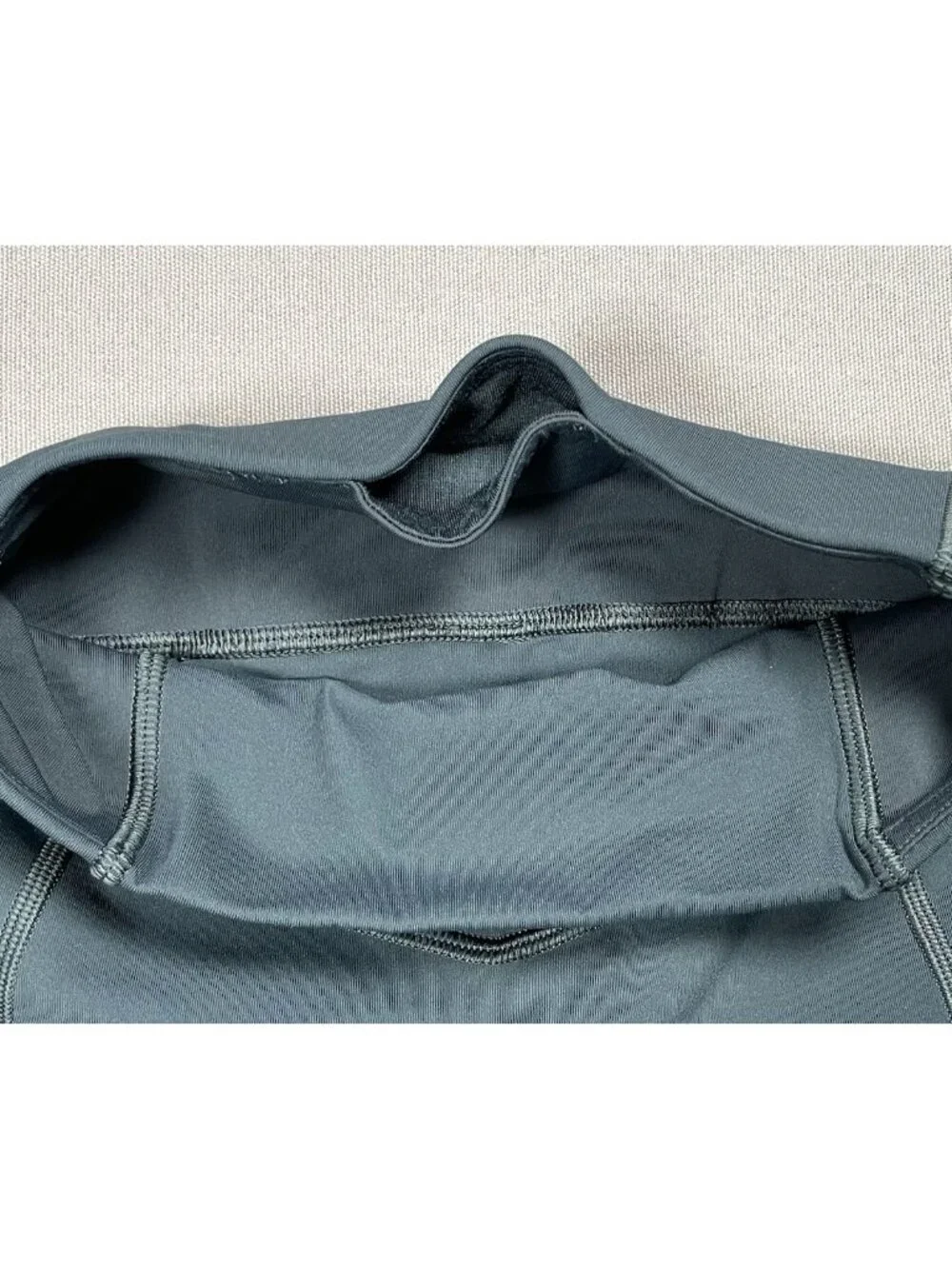 Lululemon All The Right Places Crop II Gravity Tight Leggings *23 - Women Size 2